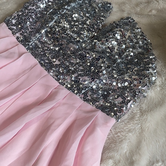 XENIA BNWT STRAPLESS PINK/SILVER ROMPER - Picture 2 of 4